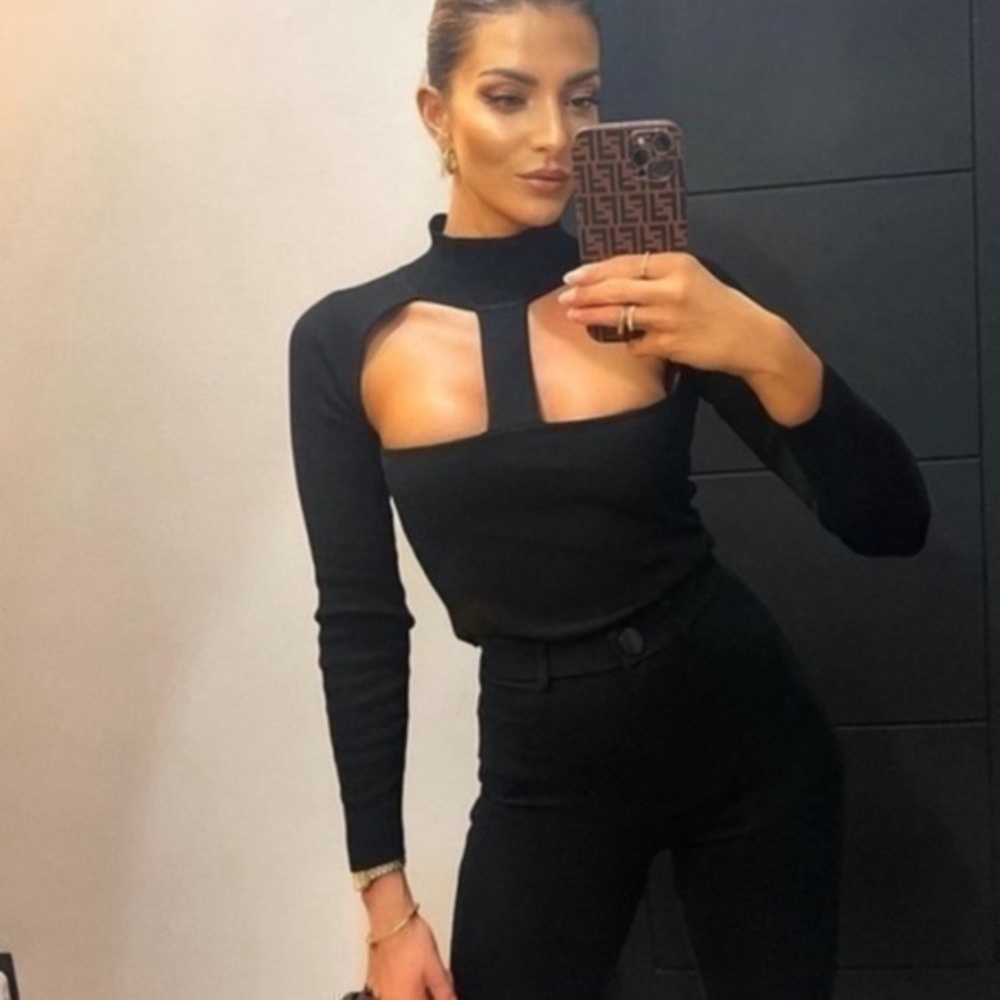 ZARA cut out mock neck knit top 3519/013